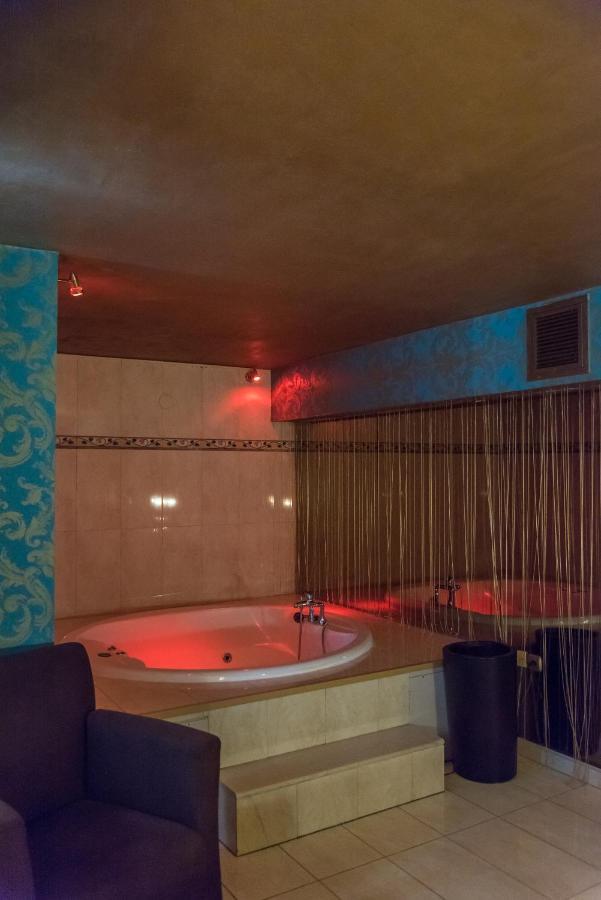Ruby Rooms Kifisia - Adults Only Athens Luaran gambar